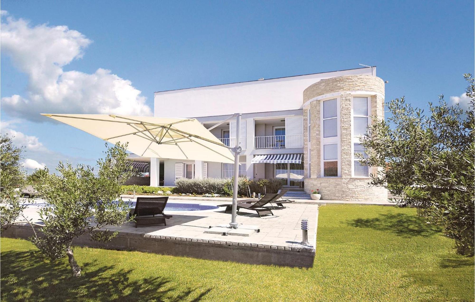 5 Bedroom Amazing Home In Debeljak Ngoại thất bức ảnh