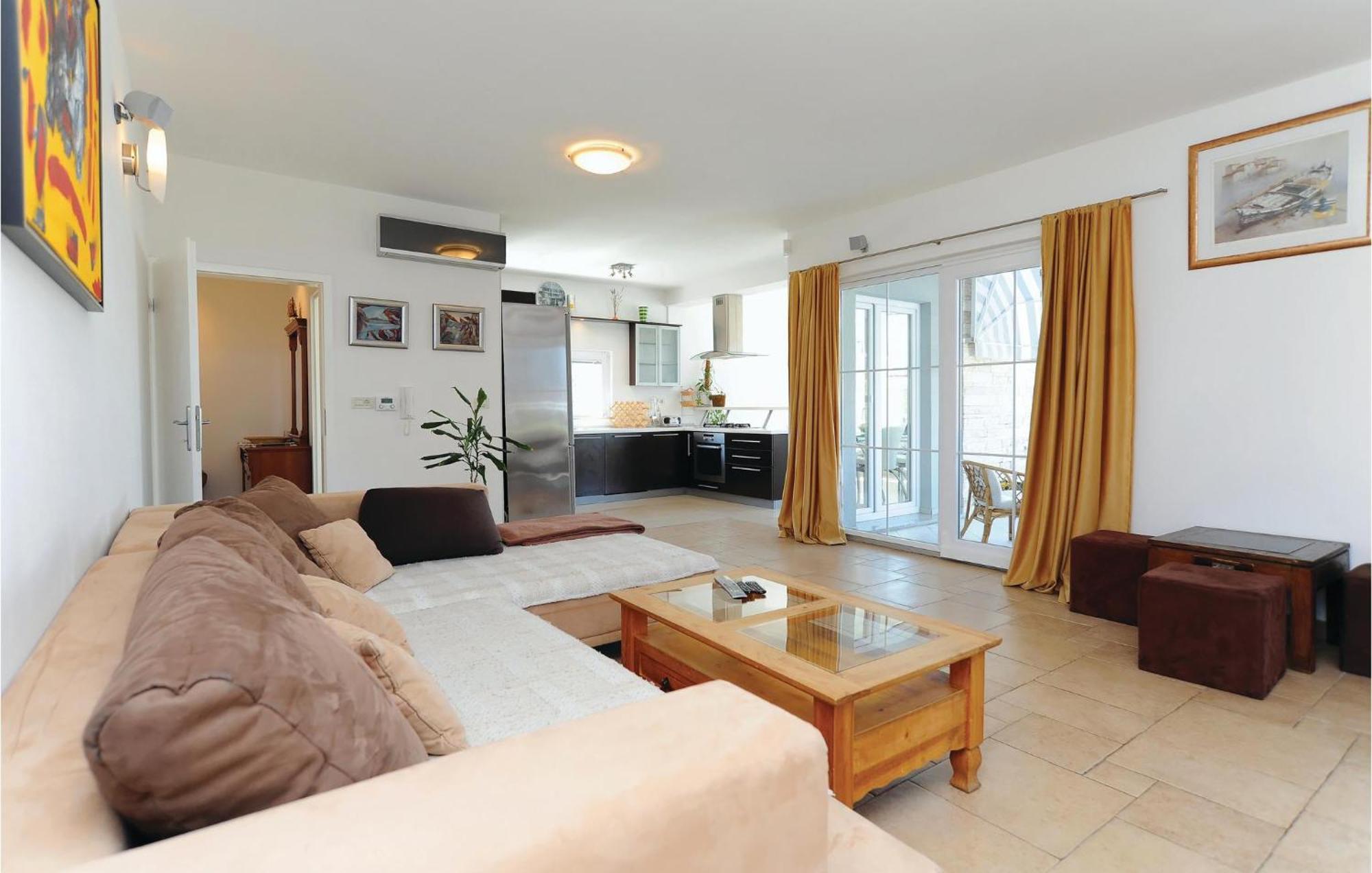 5 Bedroom Amazing Home In Debeljak Ngoại thất bức ảnh